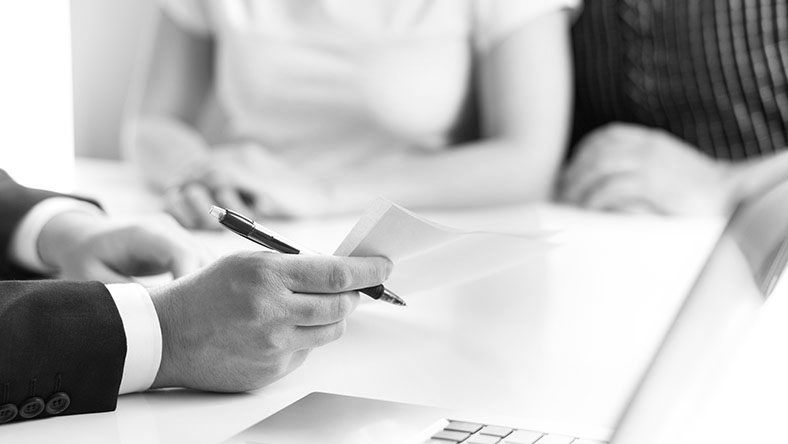 Defacto couple working with a tax agent